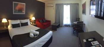 Country Comfort Hunts Liverpool - Broome Tourism 16