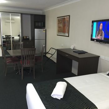 Country Comfort Hunts Liverpool - Broome Tourism 40