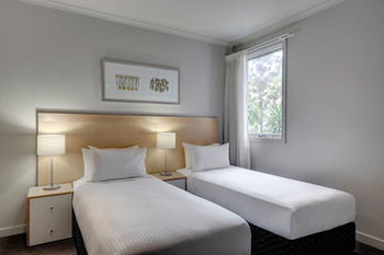 Adina Apartment Hotel Chippendale - Broome Tourism 8
