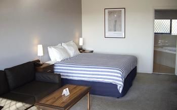 Best Western Plus The Tudor-Box Hill - Broome Tourism 19