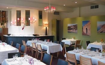Best Western Plus The Tudor-Box Hill - Broome Tourism 28