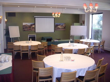 Best Western Plus The Tudor-Box Hill - Broome Tourism 29