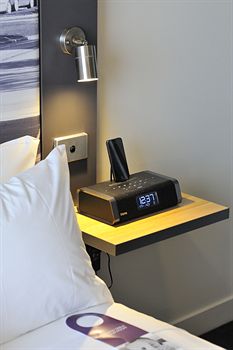 Mercure Melbourne Therry Street - Broome Tourism 0