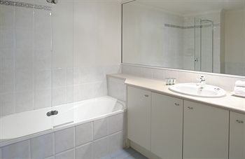 Macquarie Lodge Apartments - Broome Tourism 40