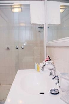 Annie Roe's Luxury Bed & Breakfast - Broome Tourism 11