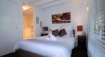 Annie Roe's Luxury Bed & Breakfast - Broome Tourism 21