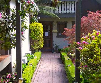 Annie Roe's Luxury Bed & Breakfast - Broome Tourism 5