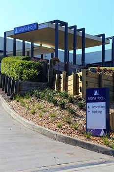 Alpha Hotel Eastern Creek - Broome Tourism 6