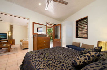 L'Auberge Noosa - Broome Tourism 3