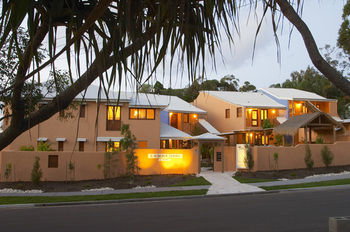 L'Auberge Noosa - Broome Tourism 7