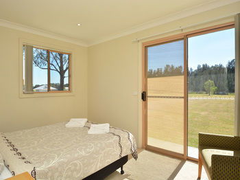 Madigan Wine Country Cottages - Broome Tourism 30