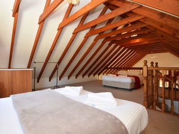 Madigan Wine Country Cottages - Broome Tourism 51