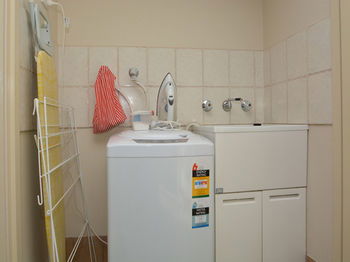 Madigan Wine Country Cottages - Broome Tourism 64
