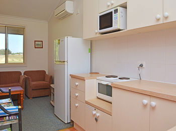 Madigan Wine Country Cottages - Broome Tourism 70