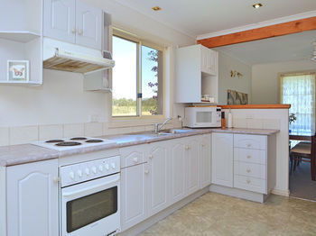 Madigan Wine Country Cottages - Broome Tourism 72