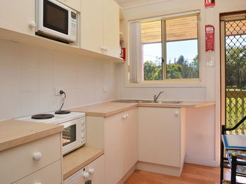 Madigan Wine Country Cottages - Broome Tourism 73