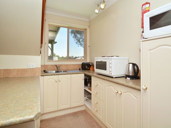 Madigan Wine Country Cottages - Broome Tourism 74