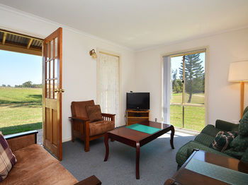 Madigan Wine Country Cottages - Broome Tourism 82