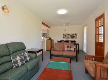 Madigan Wine Country Cottages - Broome Tourism 84