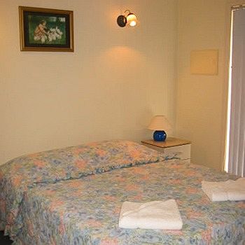 Madigan Wine Country Cottages - Broome Tourism 4