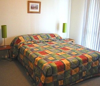 Madigan Wine Country Cottages - Broome Tourism 6