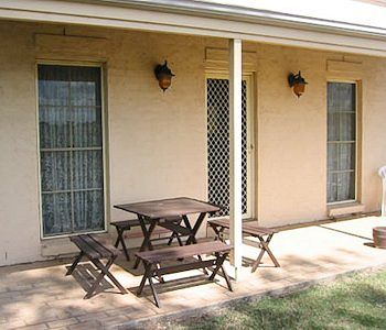 Madigan Wine Country Cottages - Broome Tourism 12
