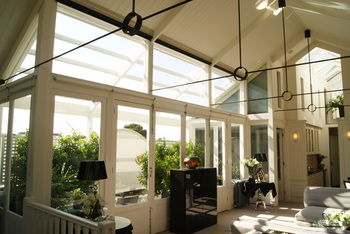 Andre's Mews Luxury Serviced Apartments - Broome Tourism 1