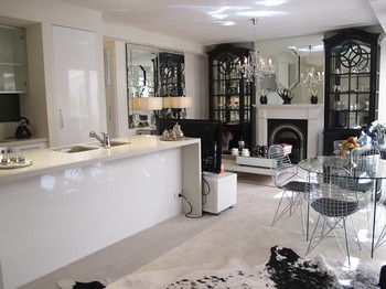 Andre's Mews Luxury Serviced Apartments - Broome Tourism 11