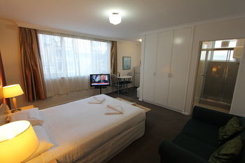 Drummond Apartments Services - Broome Tourism 1
