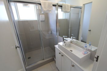 Drummond Apartments Services - Broome Tourism 3