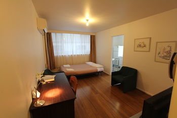 Drummond Apartments Services - Broome Tourism 11