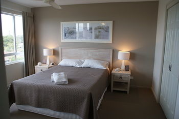 Beachside Resort - Kawana Waters - Broome Tourism 9
