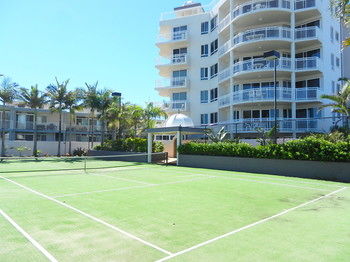 Beachside Resort - Kawana Waters - Broome Tourism 23