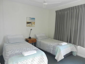 Beachside Resort - Kawana Waters - Broome Tourism 29