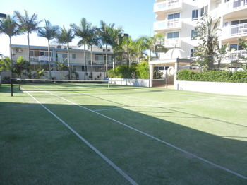 Beachside Resort - Kawana Waters - Broome Tourism 54