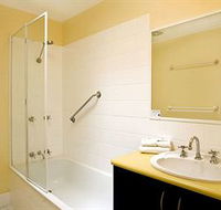 Beach Breakers Resort - Broome Tourism
