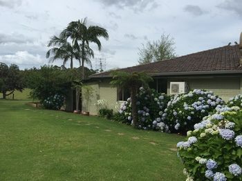 Sinclairs Country Retreat - Broome Tourism 3