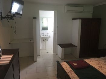 Sinclairs Country Retreat - Broome Tourism 22