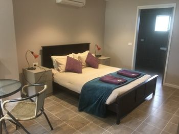 Sinclairs Country Retreat - Broome Tourism 35