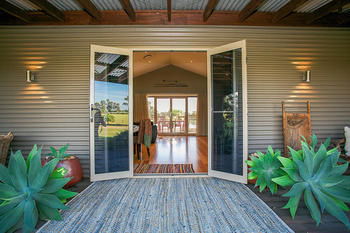 Lilies Luxury Retreats - Broome Tourism 29