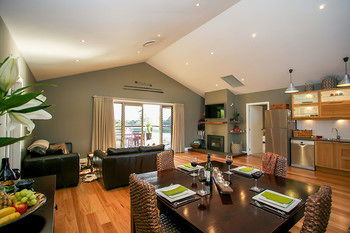 Lilies Luxury Retreats - Broome Tourism 32
