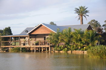 Lilies Luxury Retreats - Broome Tourism 39