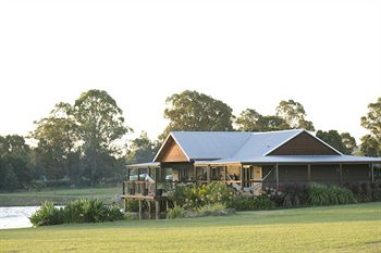 Lilies Luxury Retreats - Broome Tourism 8