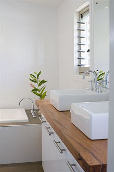 Lilies Luxury Retreats - Broome Tourism 11