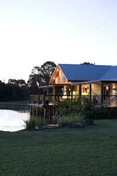 Lilies Luxury Retreats - Broome Tourism 12