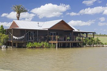 Lilies Luxury Retreats - Broome Tourism 15