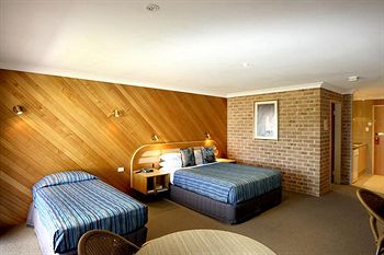 The Hermitage Motel - Broome Tourism 35