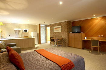 The Hermitage Motel - Broome Tourism 37