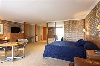 The Hermitage Motel - Broome Tourism 8