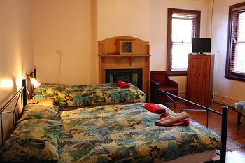 Burwood Bed And Breakfast - Broome Tourism 6